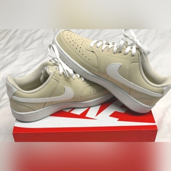 NIKE Men's Court Vision Low Sneaker Kaki US Mens Size 9 - Picture 5 of 8